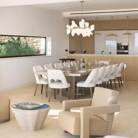 Luxury Gigaro Villa With Breathtaking Views *